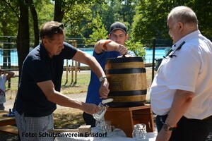 Fassanstich 95 Jahre Sch&uuml;tzenverein - Sch&uuml;tzenverein