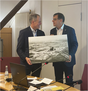 B&uuml;rgermeister J&ouml;rg Wilhelmy mit Gregg Lowe