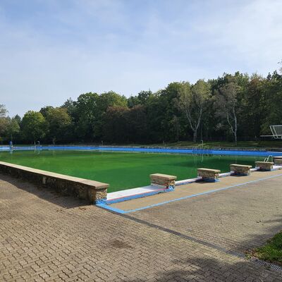 Schwimmbad bereit f&uuml;r den Winterschlaf