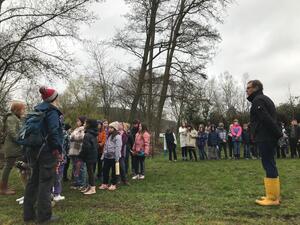 Baumpflanzaktion der Viertkl&auml;ssler