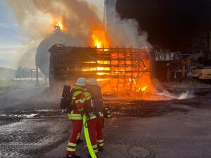 Feuerwehreinsatz 1 Kraftwerkgel&auml;nde