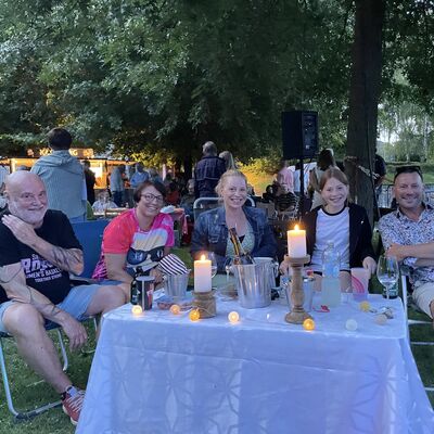 FKK / Freibad - Klappstuhl - Konzert 2025
