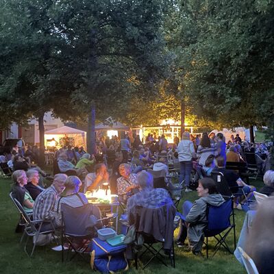 FKK / Freibad - Klappstuhl - Konzert 2025